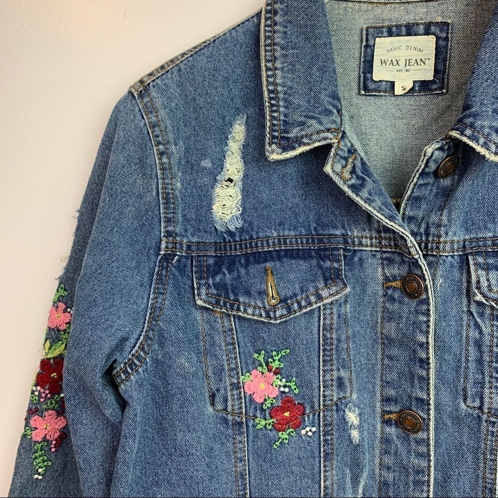Embroidered Distressed Jeans Jacket - Picture 3 of 8